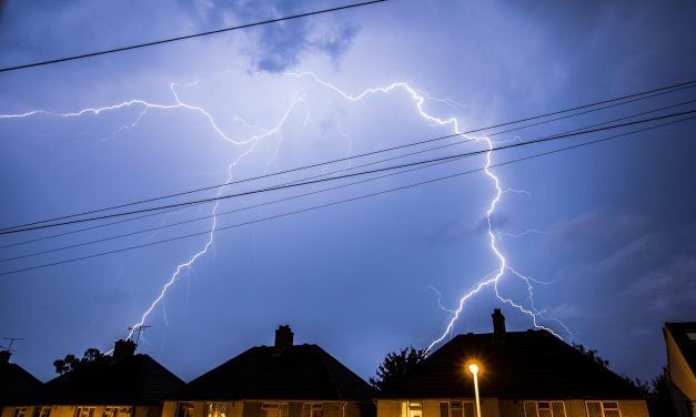 London weather: Met Office issues yellow thunderstorm warning
