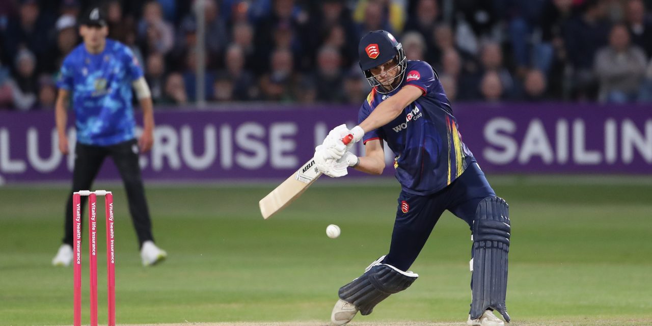 Vitality Blast: Pepper and Cook spice Essex win over Sussex