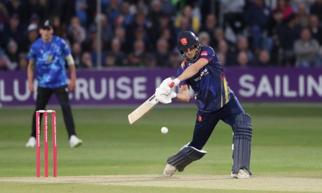 Vitality Blast: Pepper and Cook spice Essex win over Sussex