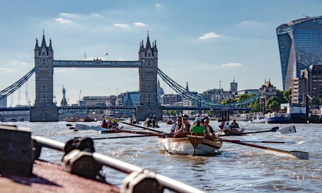 London Youth Rowing to hold Oarsome Challenge on Thames