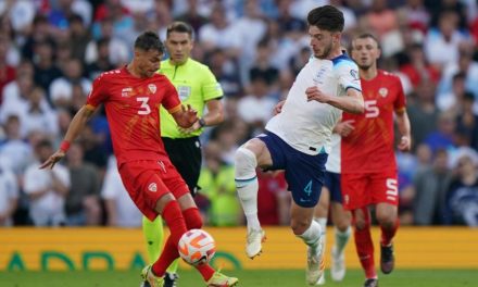 Declan Rice should move to Man Utd says England team-mate