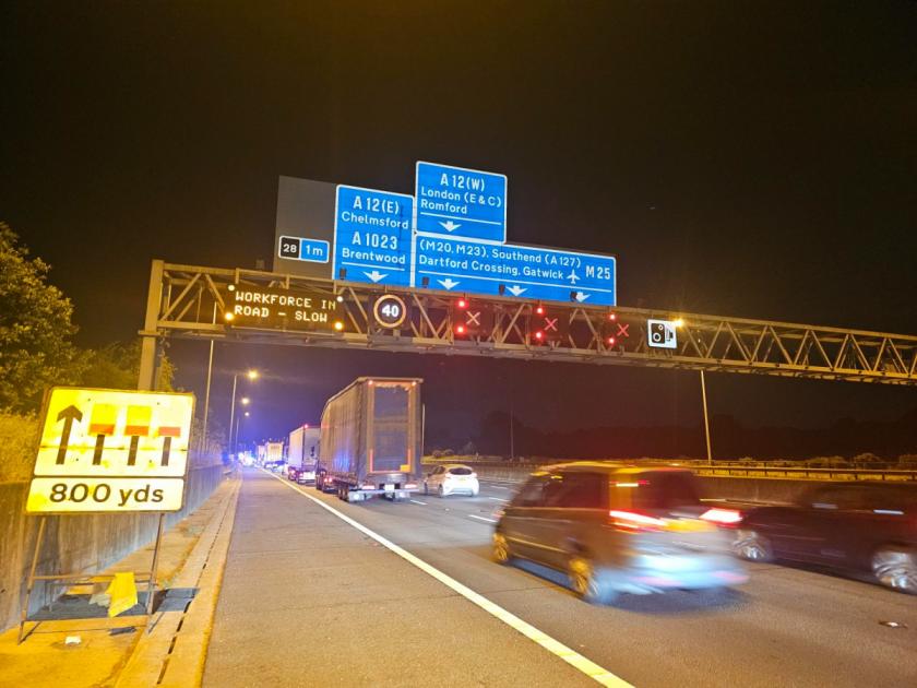 Warning as police deal with drivers on closed M25 lane