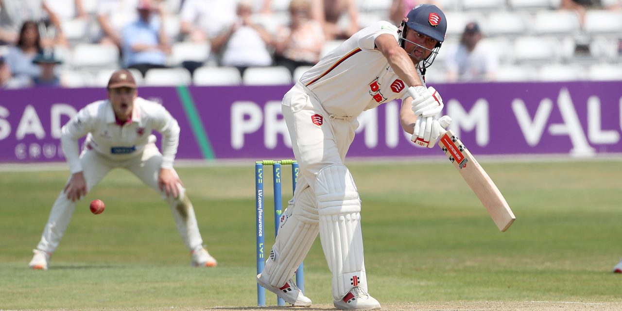 Essex take charge as Cook and Critchley hit hundreds