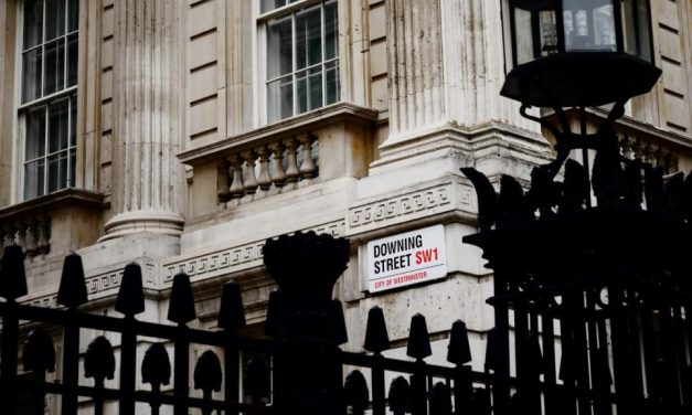 Met Police to investigate alleged covid breaches at Downing Street