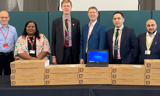 Newham College donates laptops for children to Plaistow mosque