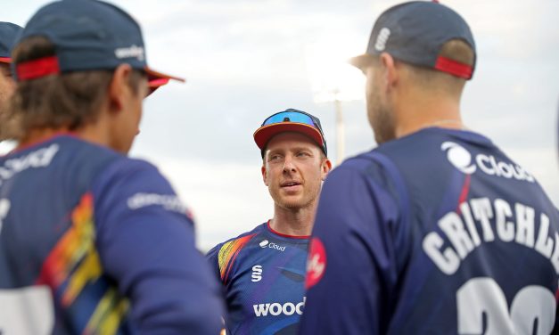 Essex Eagles chase Vitality Blast quarter-final spot
