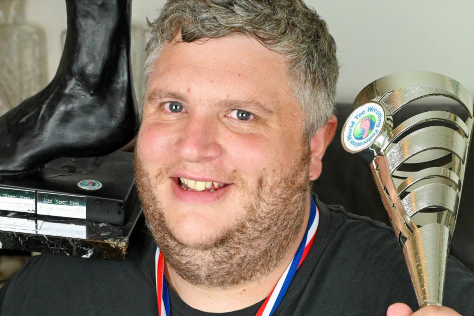 Toe-wrestling world champion crowned after broken bones and worse