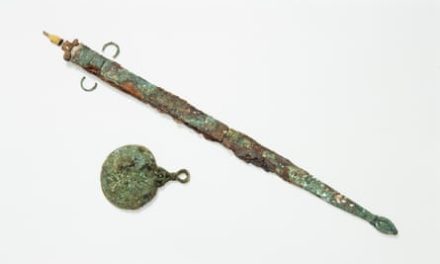 Isles of Scilly remains are iron age female warrior, scientists say | Archaeology