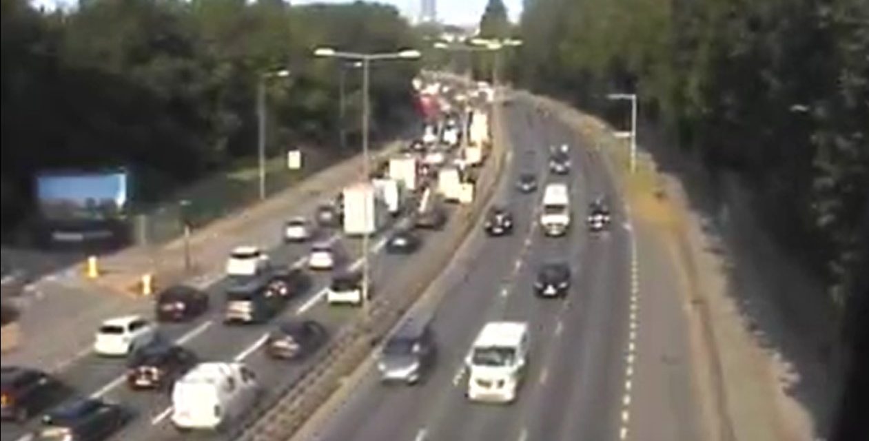 A13 crash in Canning Town causes traffic jam to Rainham