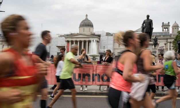ASICS London 10k: Record entry enjoy capital’s iconic event