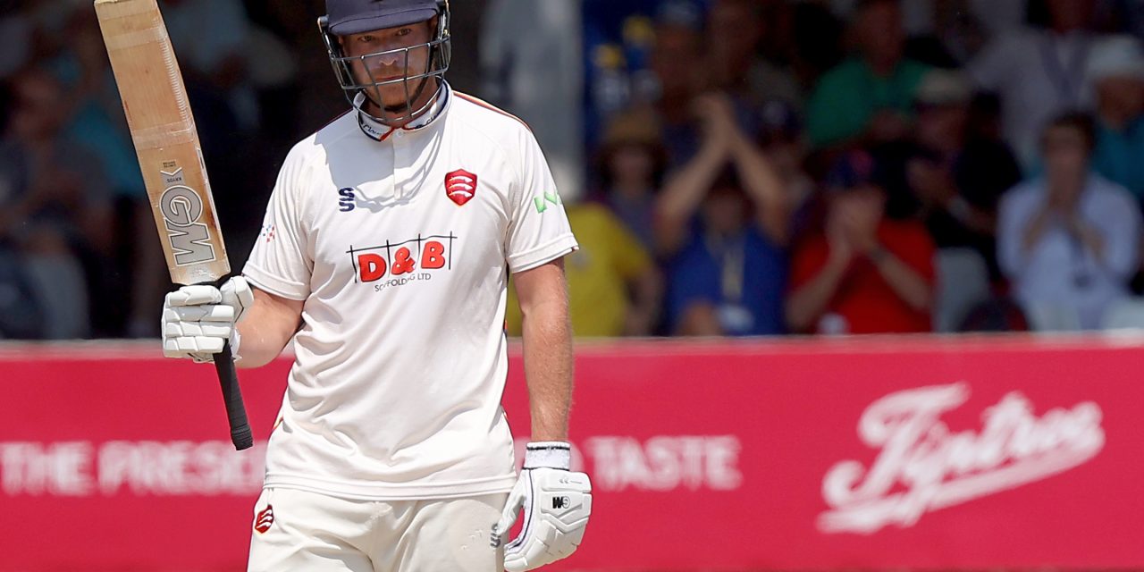 County Championship: Westley ton helps Essex recover