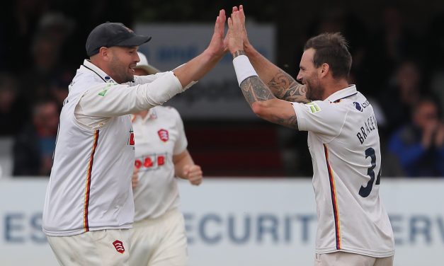 County Championship: Essex beat Lancashire in thriller