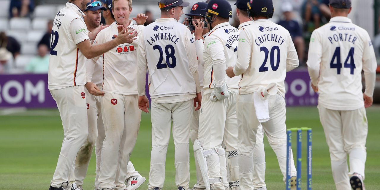 County Championship: Essex denied by Kent centurion