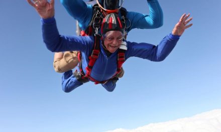 Fearless 90-year-old Romford nan skydives from 12,000ft