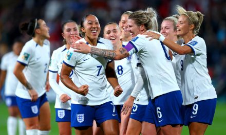 World Cup: Super England hit China for six to top group