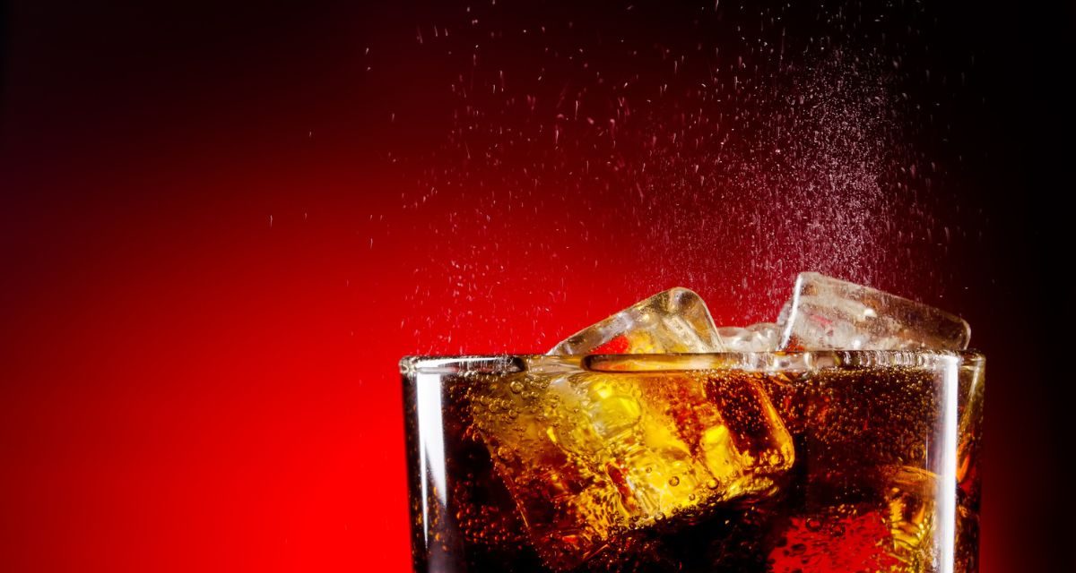 Coca-Cola: Who knows the famous recipe and why is it secret?