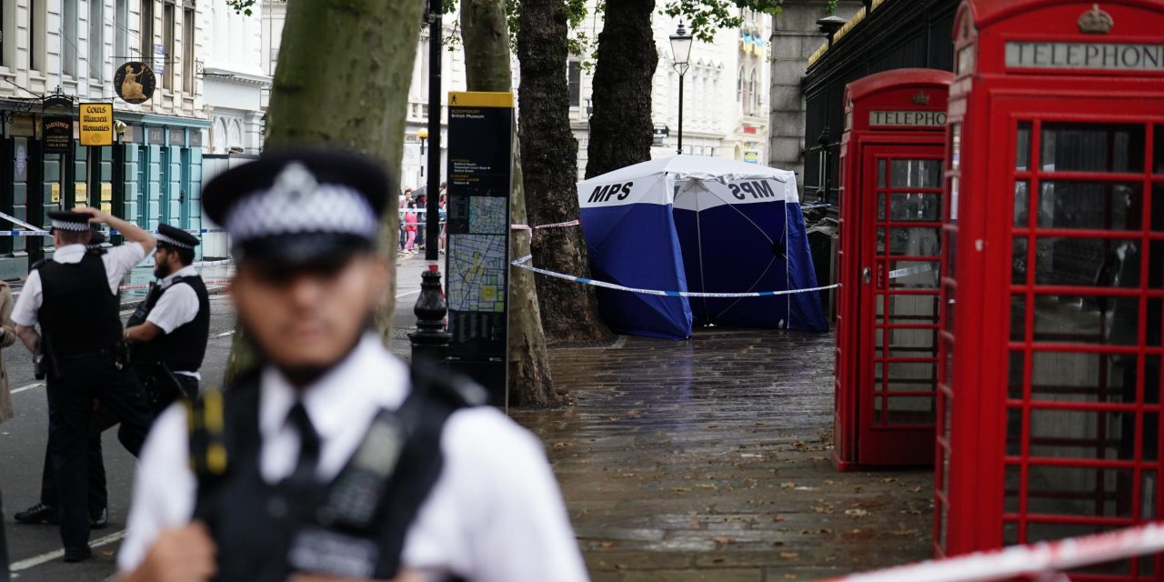 Man stabbed near British Museum was waiting in queue, bystanders say
