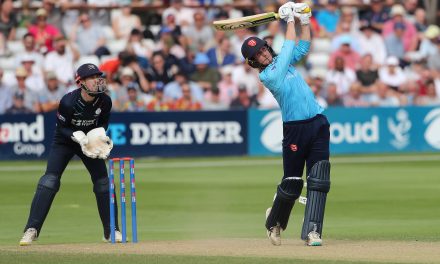 Essex beat Middlesex in Metro Bank One Day Cup thriller