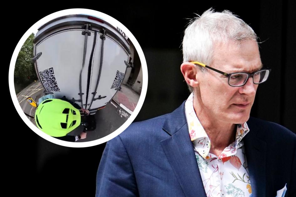 Jeremy Vine reversed into by van whilst on bicycle