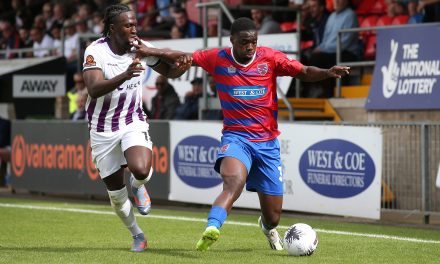 Dagenham & Redbridge boss praises returnees in Barnet win