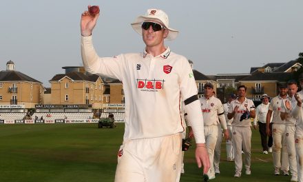 County Championship: Essex beat Middlesex to maintain bid