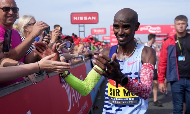 Sir Mo Farah very emotional in final race at Great North Run