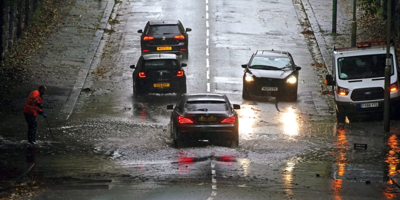 London Weather: Yellow rain warning issued by Met Office