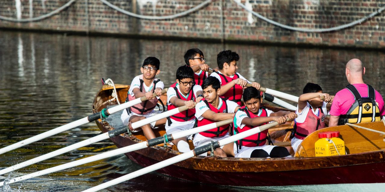 London Youth Rowing invite teams to Race The Thames