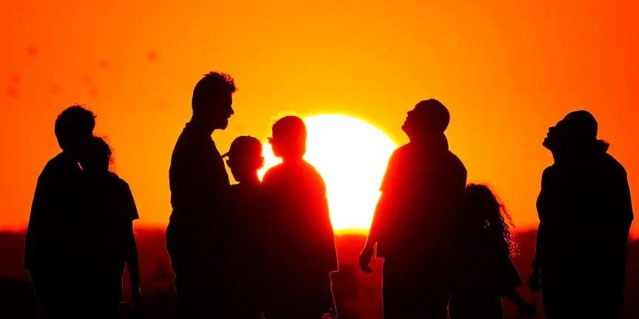 London Weather: Capital to be hit by final ‘mini heatwave’