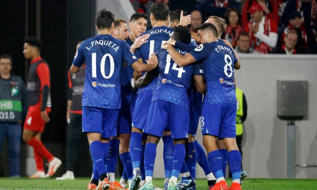 Europa League: SC Freiburg 1 West Ham Utd 2 – match report