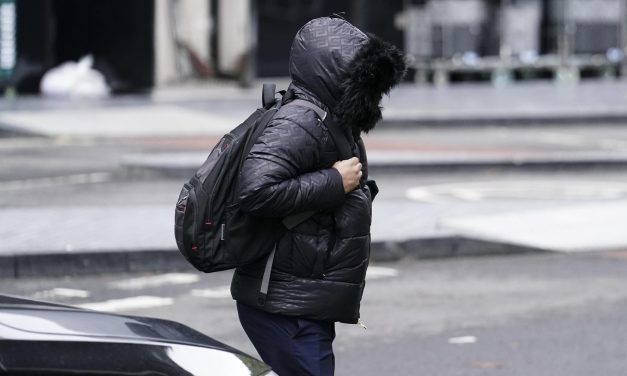 Met officer caught searching for himself on police computer