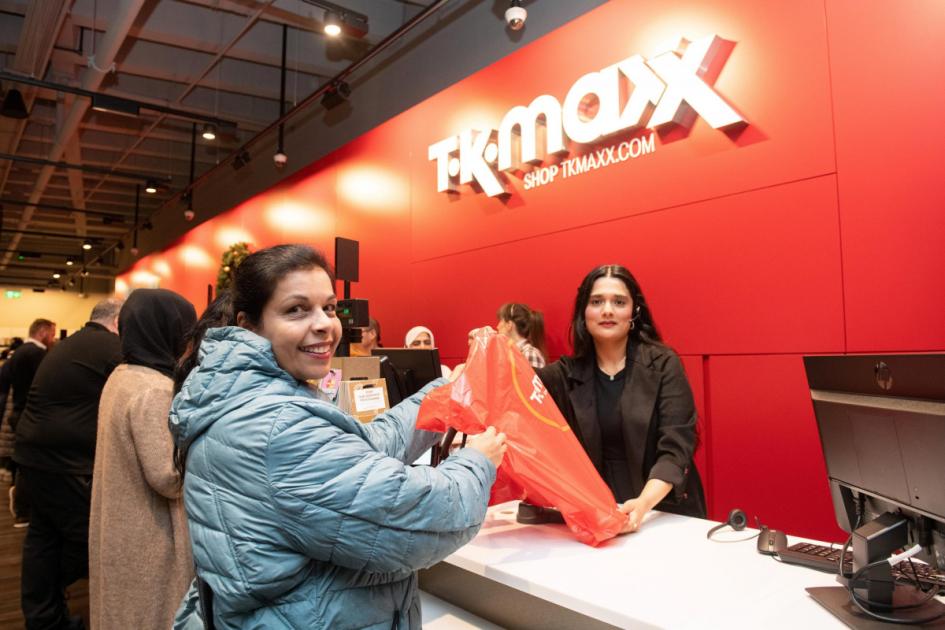 New TK Maxx opens in Ilford town centre after relocation