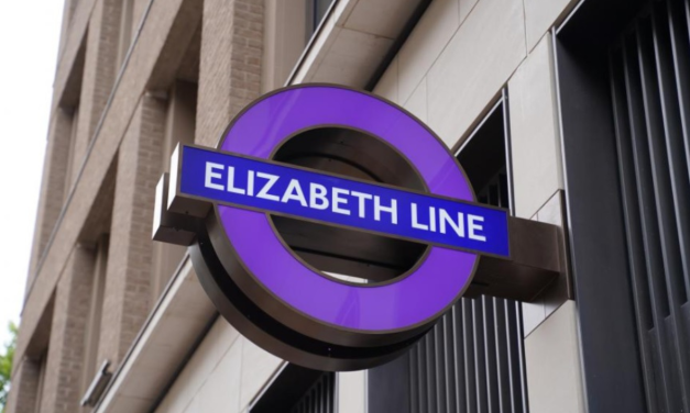 Storm Ciaran: Flooding causes Elizabeth line ‘severe delays’