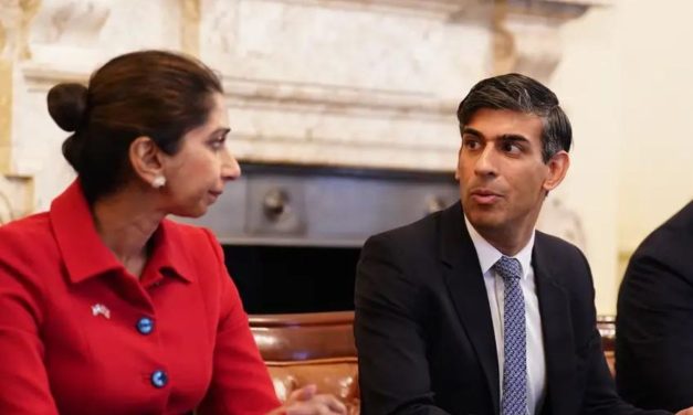 Rishi Sunak called a coward for stance on Palestine march