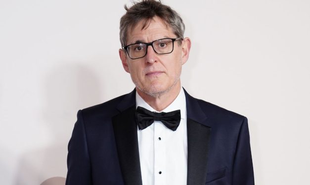 Louis Theroux asks fans for advice in alopecia health update
